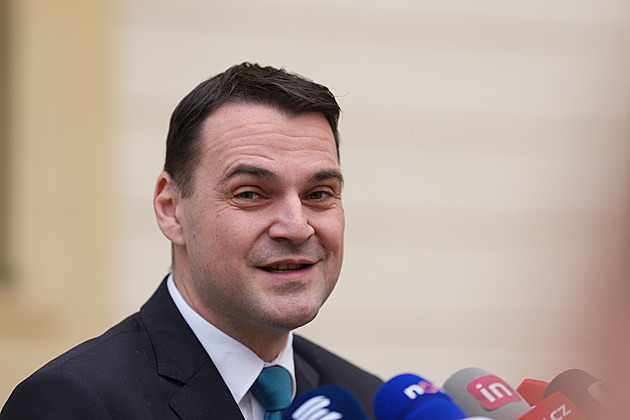 Macinka s Turkem dorazili na Ukrajinu, vlak se opozdil kvůli ruským útokům