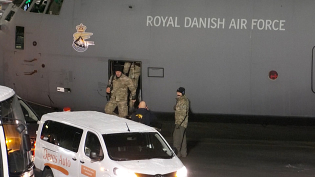 V Grónsku přistáli první spojenečtí vojáci