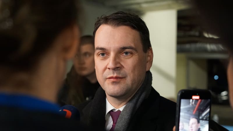 Macinka: Pavel se zachoval jak slon v porcelánu. Nabídnutím stíhaček Ukrajině způsobil problémy